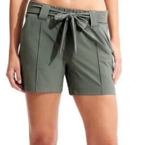Athleta Destination Shorts Size 14 Green Pull On Belted Pockets Athleisure EUC